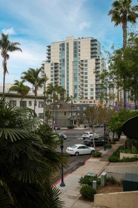 Chic Condo Steps From Petco Park Сан Диего Екстериор снимка